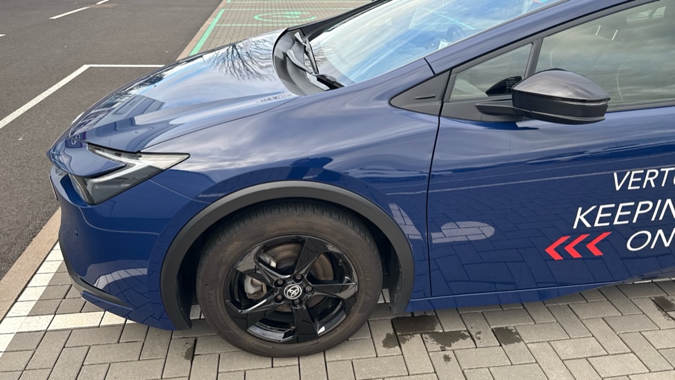 Toyota Prius 2.0 PHEV Design 5dr CVT Hatchback - Image 48