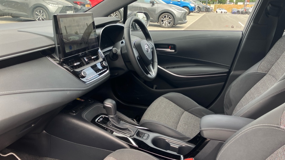Toyota Corolla 1.8 Hybrid Design 5dr CVT Hybrid Hatchback - Image 5