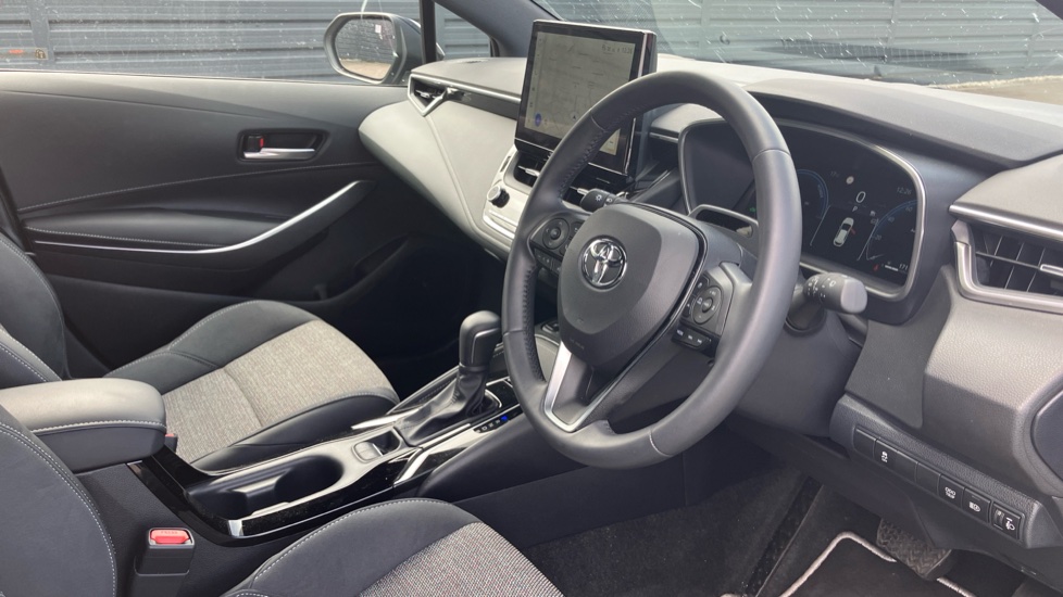 Toyota Corolla 1.8 Hybrid Design 5dr CVT Hybrid Hatchback - Image 12