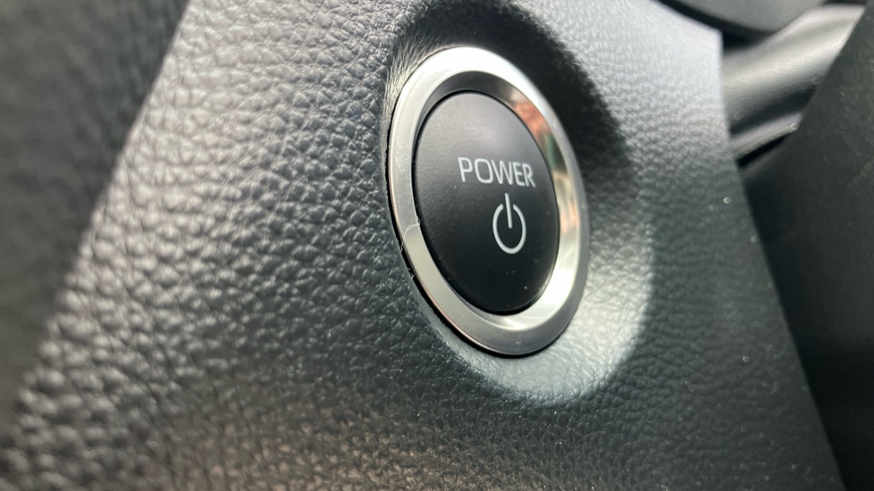 Toyota Corolla 1.8 Hybrid Design 5dr CVT Hybrid Hatchback - Image 16