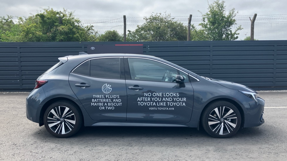 Toyota Corolla 1.8 Hybrid Design 5dr CVT Hybrid Hatchback - Image 23