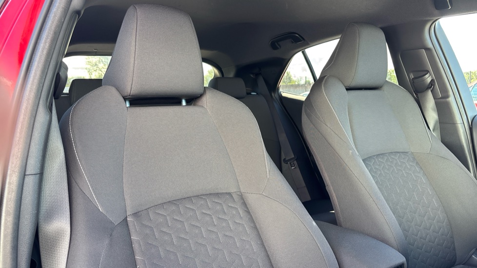 Toyota Corolla 1.8 VVT-i Hybrid Design 5dr CVT Hybrid Hatchback - Image 19