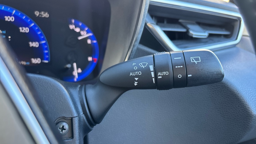 Toyota Corolla 1.8 VVT-i Hybrid Design 5dr CVT Hybrid Hatchback - Image 38