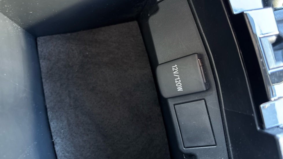 Toyota Corolla 1.8 VVT-i Hybrid Design 5dr CVT Hybrid Hatchback - Image 44