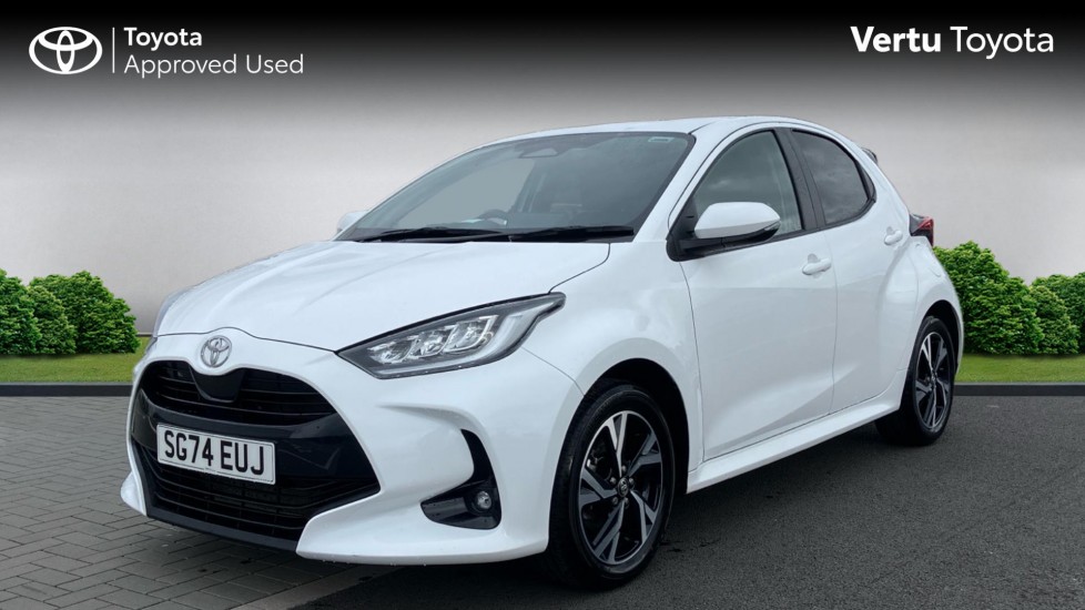 Toyota Yaris 1.5 Hybrid Design 5dr CVT Hybrid Hatchback - Image 3