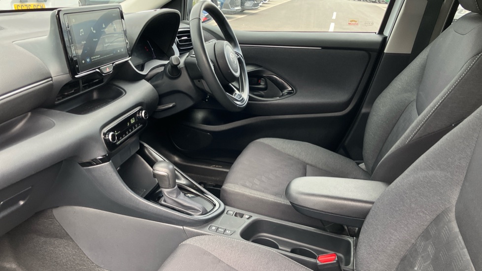 Toyota Yaris 1.5 Hybrid Design 5dr CVT Hybrid Hatchback - Image 5