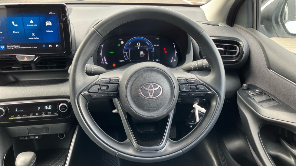 Toyota Yaris 1.5 Hybrid Design 5dr CVT Hybrid Hatchback - Image 10