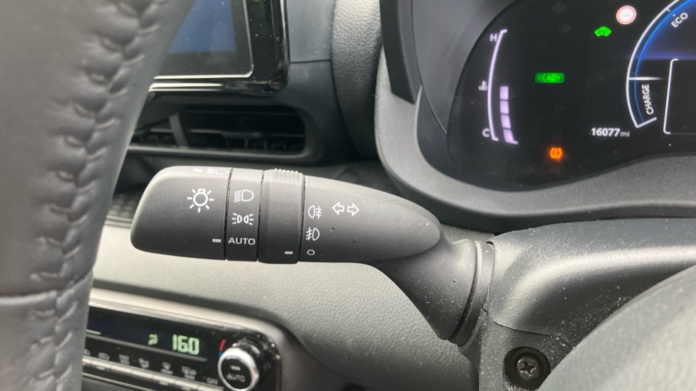 Toyota Yaris 1.5 Hybrid Design 5dr CVT Hybrid Hatchback - Image 36