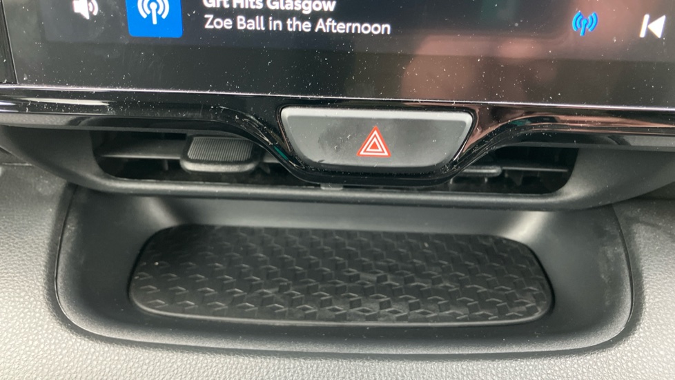 Toyota Yaris 1.5 Hybrid Design 5dr CVT Hybrid Hatchback - Image 41