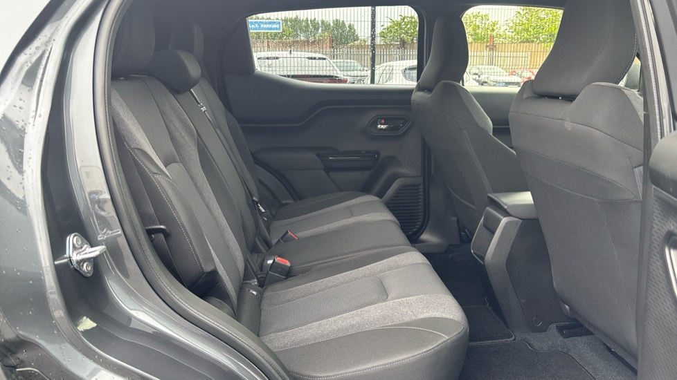Toyota Urbancruiser 128kW Design 61kWh 5dr Auto Electric Estate - Image 8