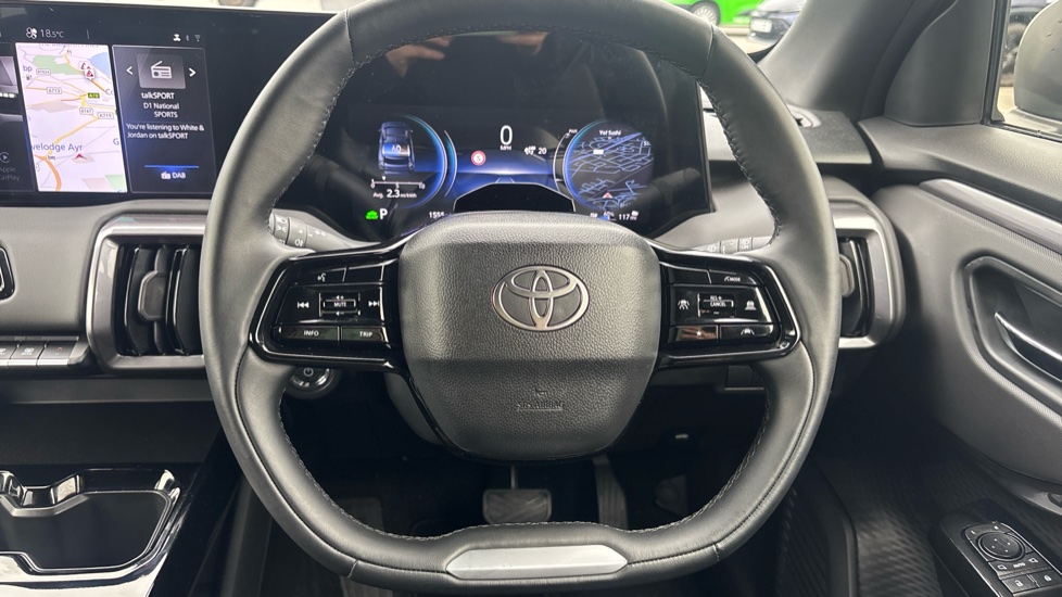 Toyota Urbancruiser 128kW Design 61kWh 5dr Auto Electric Estate - Image 10