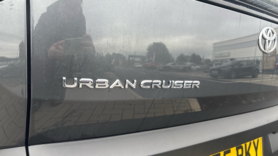 Toyota Urbancruiser 128kW Design 61kWh 5dr Auto Electric Estate - Image 54