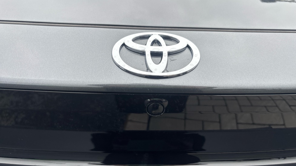 Toyota Urbancruiser 128kW Design 61kWh 5dr Auto Electric Estate - Image 69