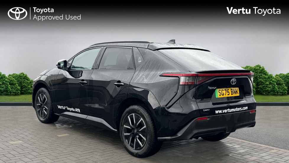 Toyota bZ4X 165kW Design 73kWh 5dr Auto Electric Hatchback - Image 4