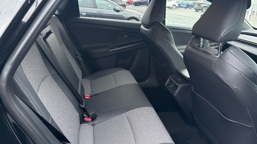 Toyota bZ4X 165kW Design 73kWh 5dr Auto Electric Hatchback - Image 12
