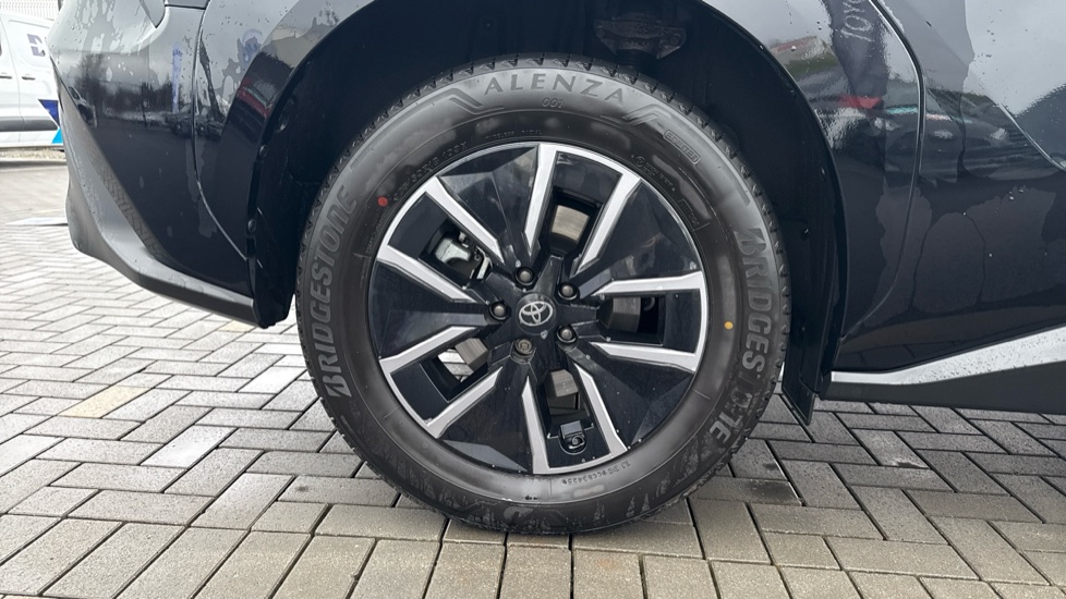 Toyota bZ4X 165kW Design 73kWh 5dr Auto Electric Hatchback - Image 21