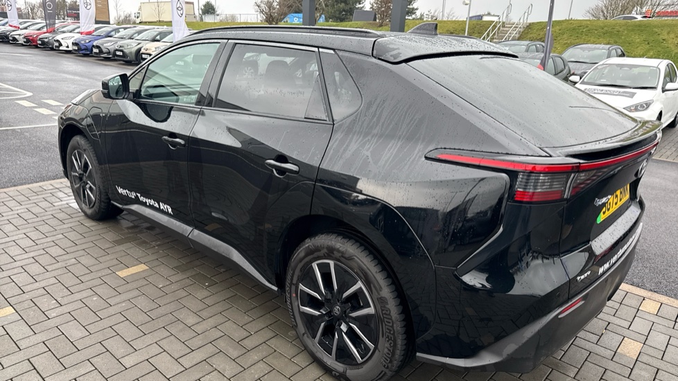 Toyota bZ4X 165kW Design 73kWh 5dr Auto Electric Hatchback - Image 27