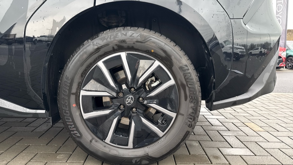 Toyota bZ4X 165kW Design 73kWh 5dr Auto Electric Hatchback - Image 28