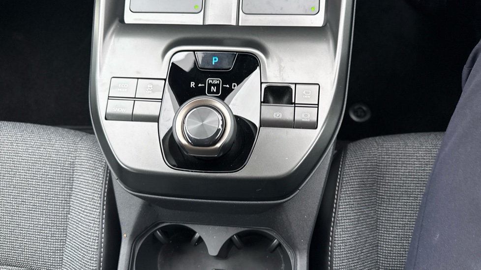 Toyota bZ4X 165kW Design 73kWh 5dr Auto Electric Hatchback - Image 43