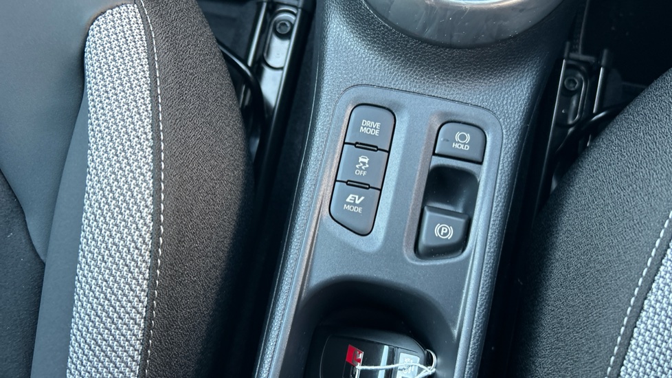 Toyota Aygo X 1.5 Hybrid GR Sport 5dr CVT Hybrid Hatchback - Image 33