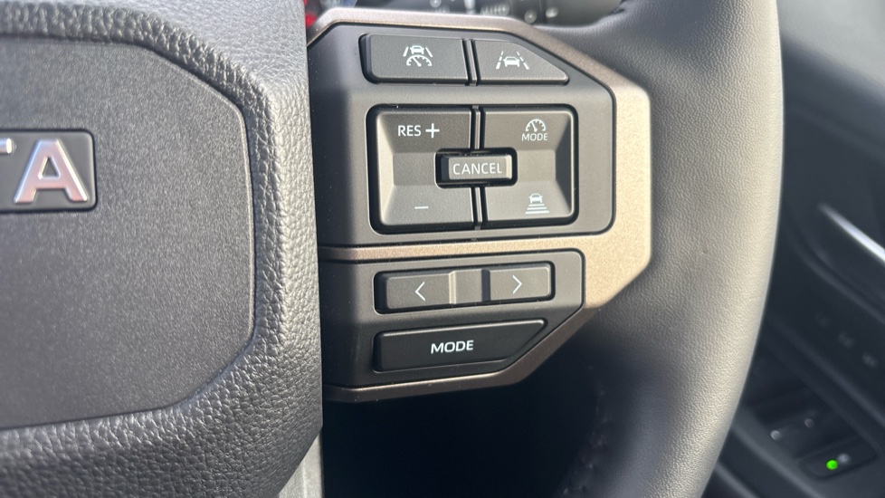 Toyota Land Cruiser 2.8 D-4D 48V 205 Invincible 5dr Auto [Pan Rf/5 St] Diesel Station Wagon - Image 49