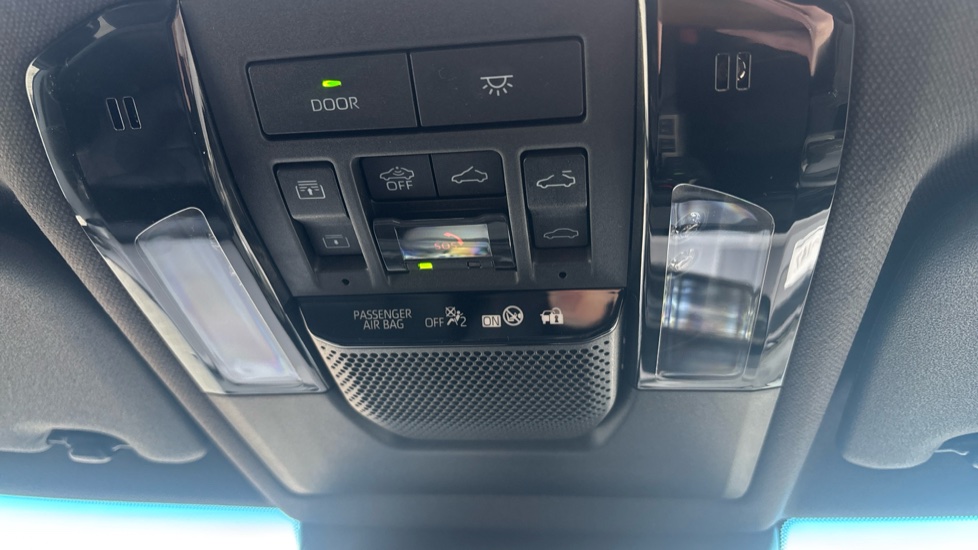 Toyota Land Cruiser 2.8 D-4D 48V 205 Invincible 5dr Auto [Pan Rf/5 St] Diesel Station Wagon - Image 64