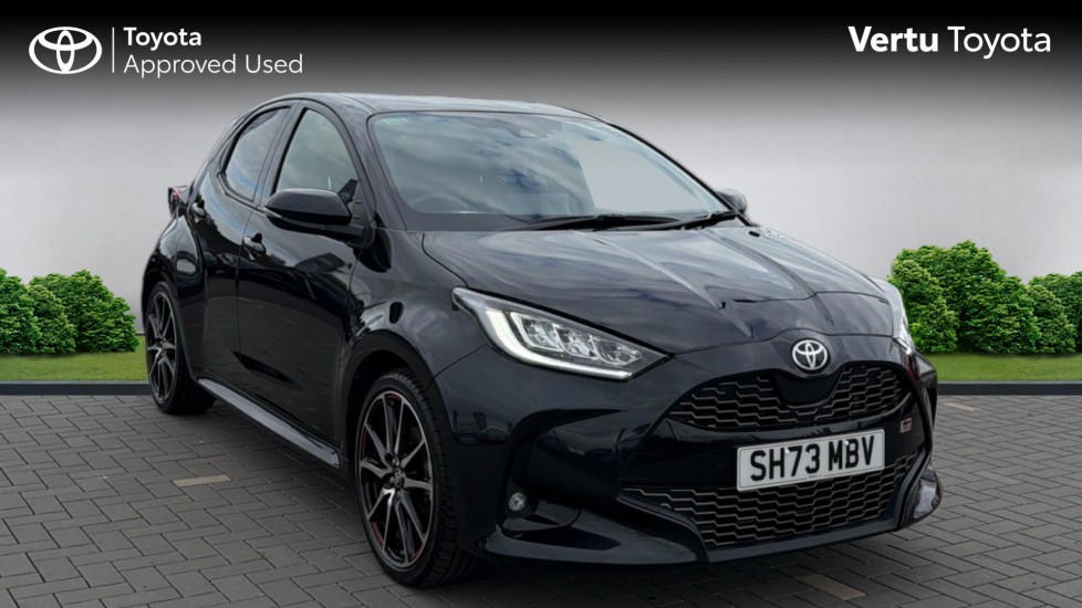 Toyota Yaris 1.5 Hybrid GR Sport 5dr CVT Hybrid Hatchback - Image 1