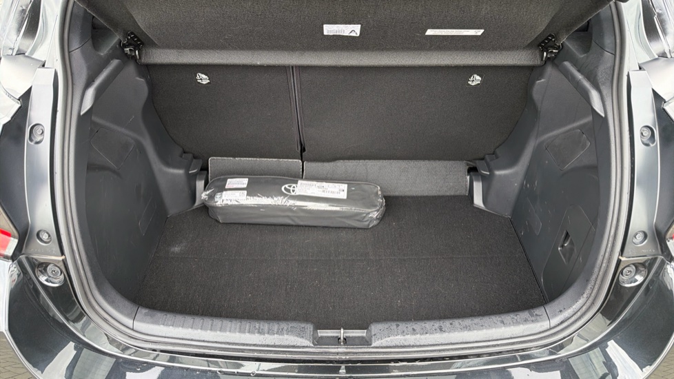Toyota Yaris 1.5 Hybrid GR Sport 5dr CVT Hybrid Hatchback - Image 13