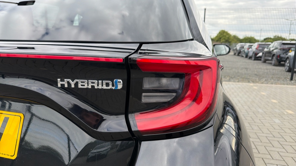 Toyota Yaris 1.5 Hybrid GR Sport 5dr CVT Hybrid Hatchback - Image 21