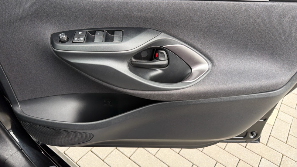 Toyota Yaris 1.5 Hybrid GR Sport 5dr CVT Hybrid Hatchback - Image 44