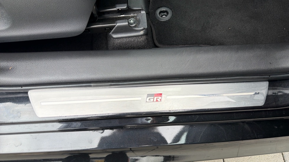 Toyota Yaris 1.5 Hybrid GR Sport 5dr CVT Hybrid Hatchback - Image 45