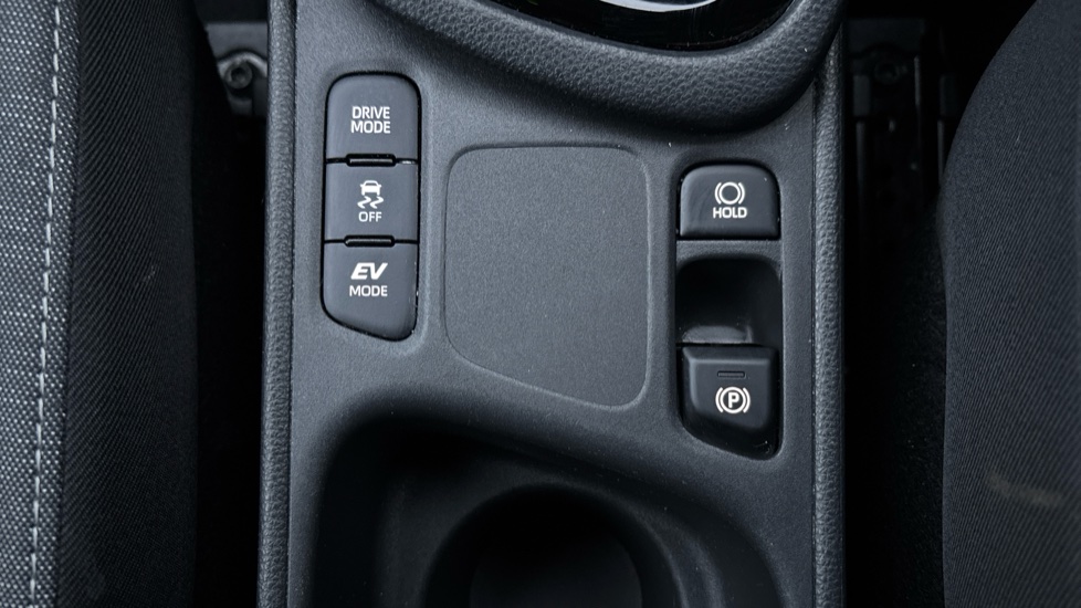 Toyota Yaris 1.5 Hybrid Design 5dr CVT Hybrid Hatchback - Image 16