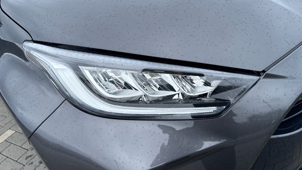 Toyota Yaris 1.5 Hybrid Design 5dr CVT Hybrid Hatchback - Image 20