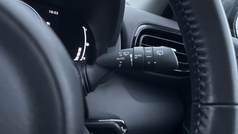 Toyota Yaris 1.5 Hybrid Design 5dr CVT Hybrid Hatchback - Image 38