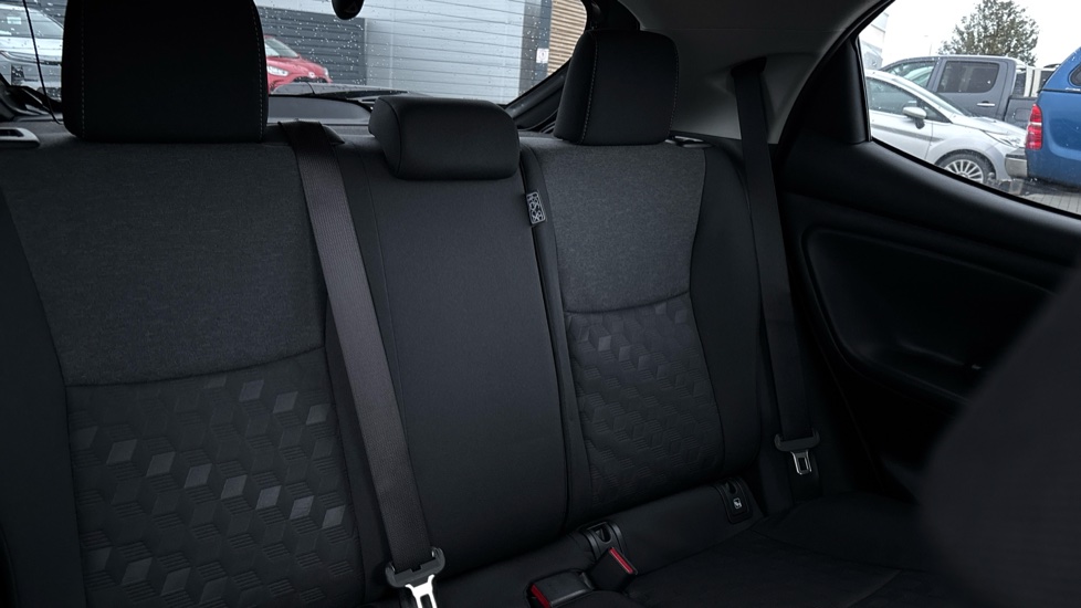 Toyota Yaris 1.5 Hybrid Design 5dr CVT Hybrid Hatchback - Image 52