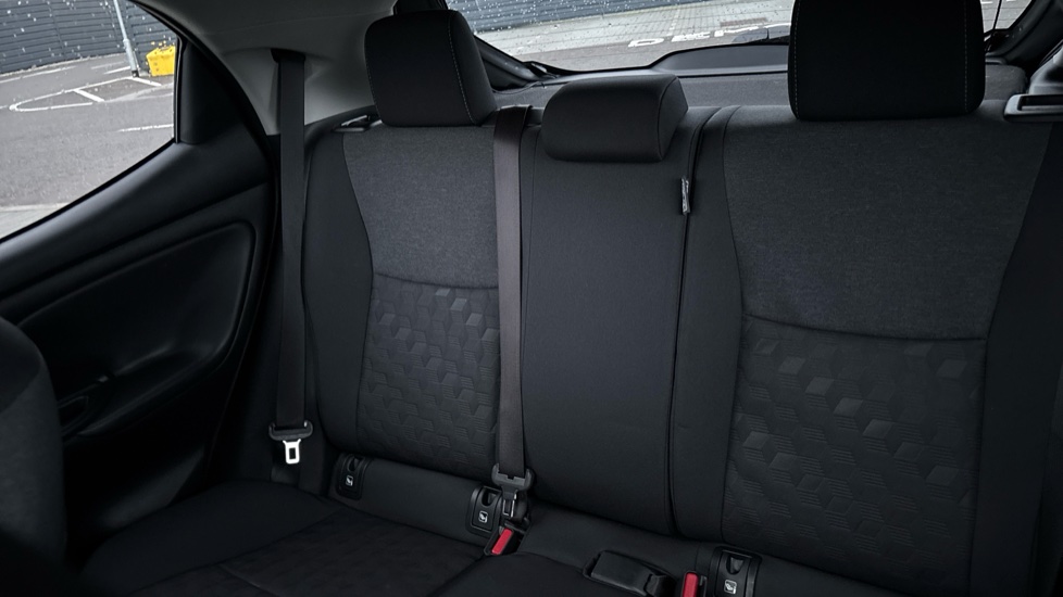 Toyota Yaris 1.5 Hybrid Design 5dr CVT Hybrid Hatchback - Image 53