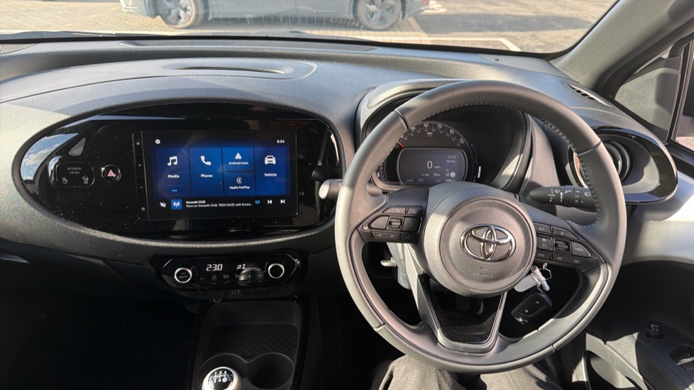 Toyota Aygo X 1.0 VVT-i Edge 5dr Petrol Hatchback - Image 6