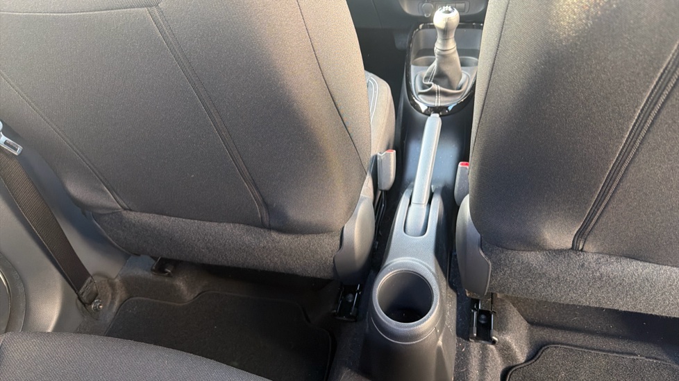 Toyota Aygo X 1.0 VVT-i Edge 5dr Petrol Hatchback - Image 19