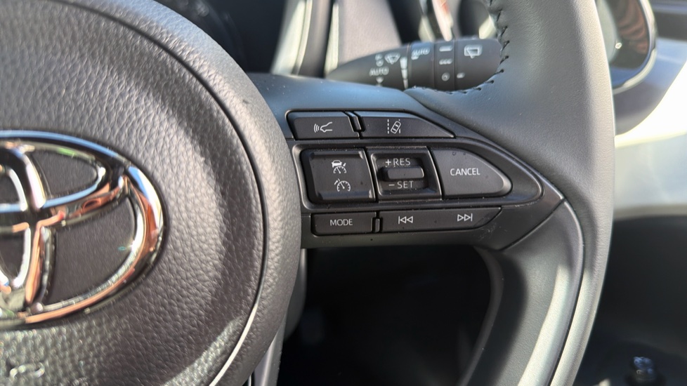 Toyota Aygo X 1.0 VVT-i Edge 5dr Petrol Hatchback - Image 29