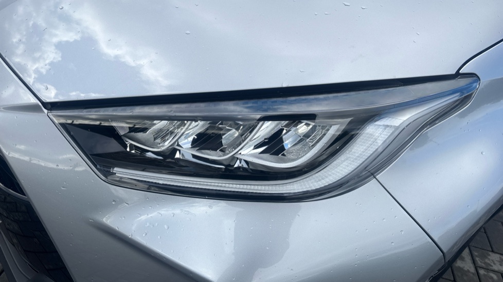 Toyota Yaris 1.5 Hybrid Design 5dr CVT Hybrid Hatchback - Image 20