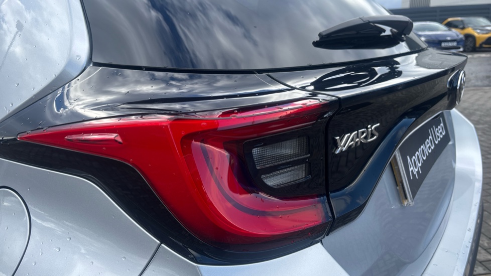 Toyota Yaris 1.5 Hybrid Design 5dr CVT Hybrid Hatchback - Image 21