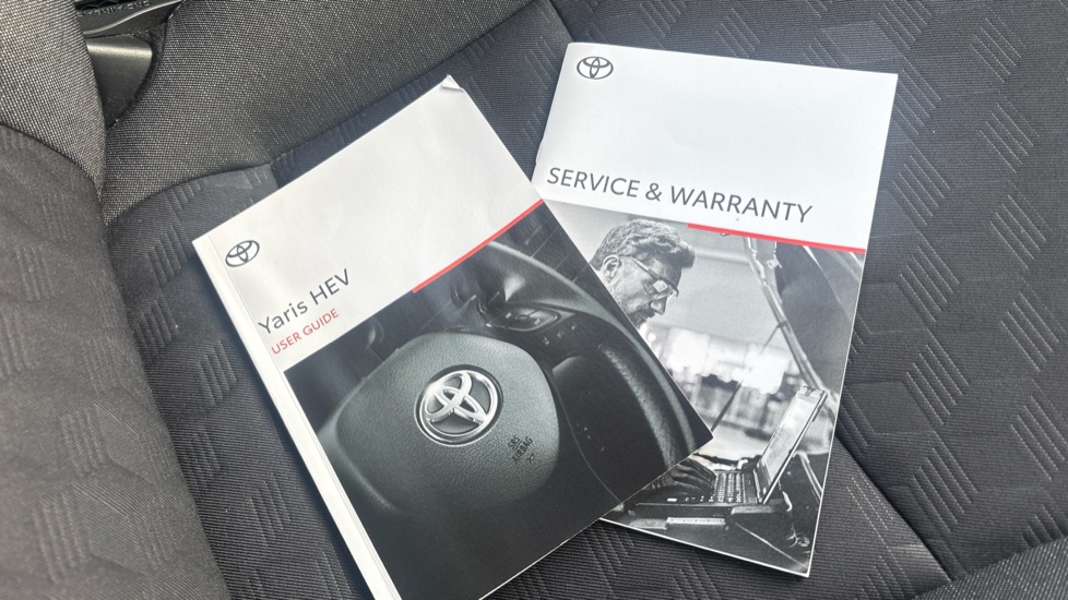 Toyota Yaris 1.5 Hybrid Design 5dr CVT Hybrid Hatchback - Image 27