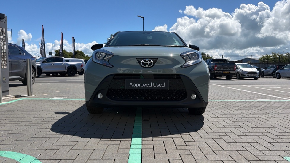 Toyota Aygo X 1.0 VVT-i Edge 5dr Auto Petrol Hatchback - Image 51