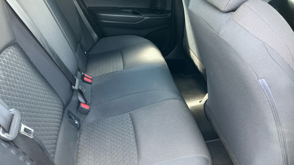 Toyota C-HR 1.8 Hybrid Icon 5dr CVT Hybrid Hatchback - Image 8