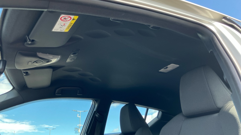 Toyota C-HR 1.8 Hybrid Icon 5dr CVT Hybrid Hatchback - Image 19