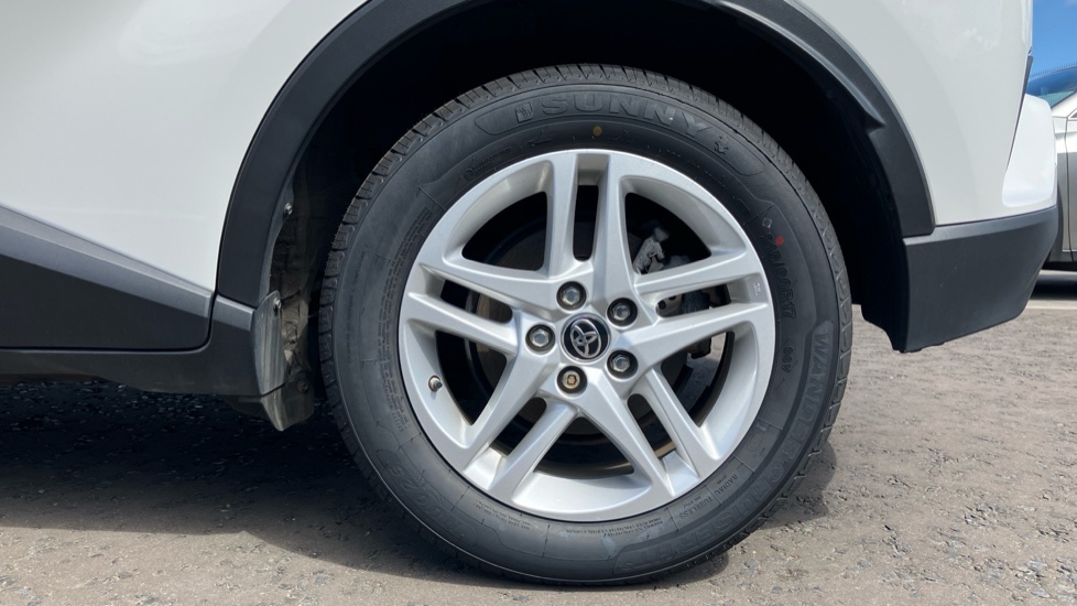 Toyota C-HR 1.8 Hybrid Icon 5dr CVT Hybrid Hatchback - Image 25