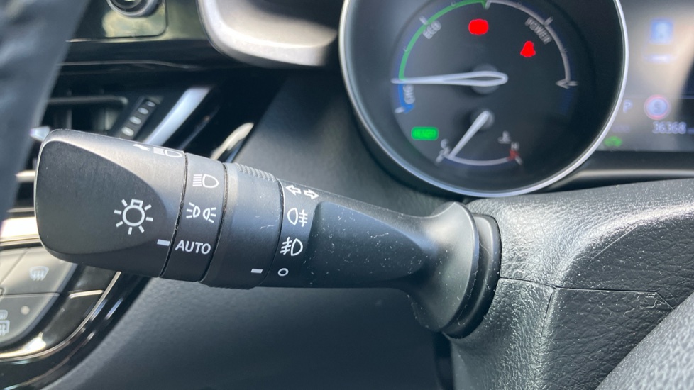 Toyota C-HR 1.8 Hybrid Icon 5dr CVT Hybrid Hatchback - Image 44