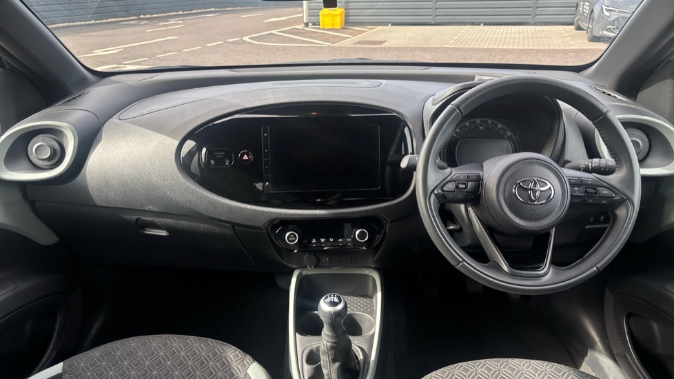 Toyota Aygo X 1.0 VVT-i Edge 5dr Petrol Hatchback - Image 6