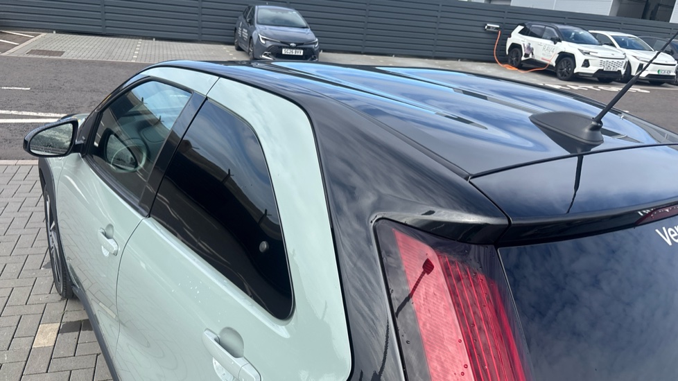 Toyota Aygo X 1.0 VVT-i Edge 5dr Petrol Hatchback - Image 36
