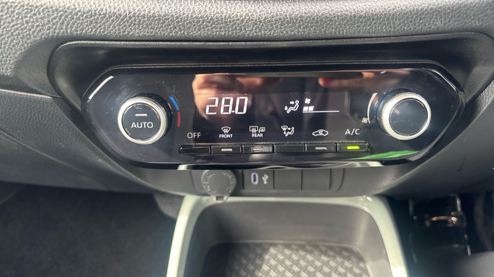 Toyota Aygo X 1.0 VVT-i Edge 5dr Petrol Hatchback - Image 39